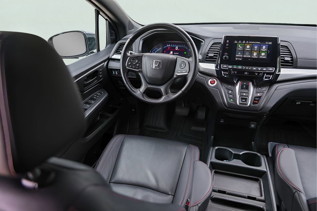 Used 2023 Honda Odyssey Sport image 29