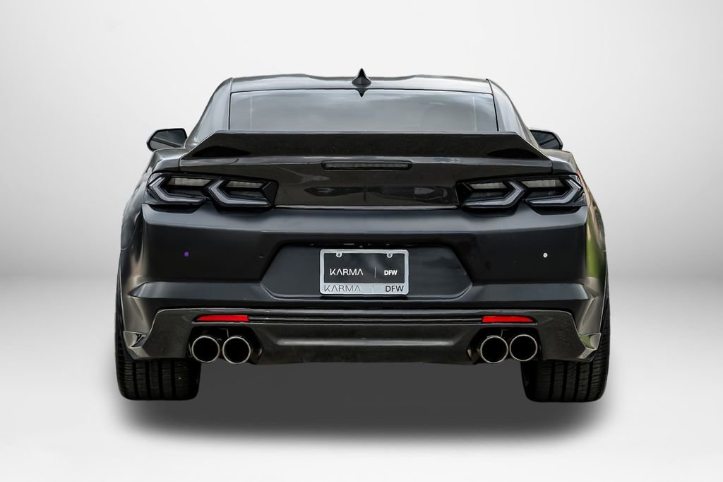Used 2019 Chevrolet Camaro ZL1 RWD image 7