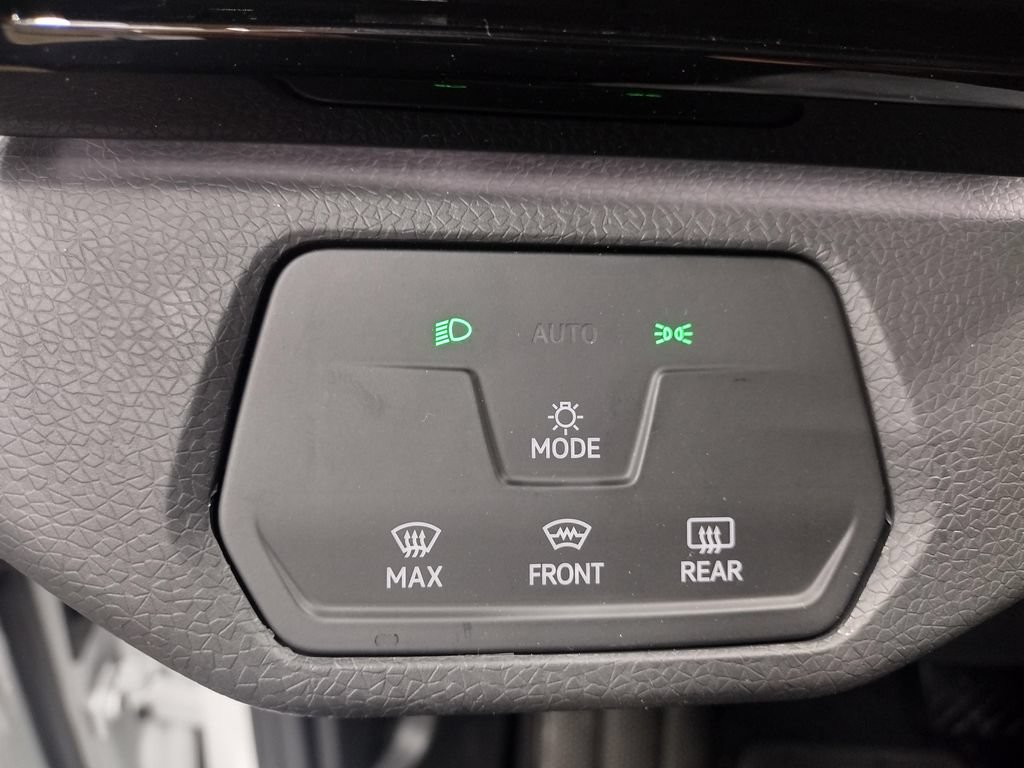 New 2026 Volkswagen ID.4 Pro AWD/4WD image 18