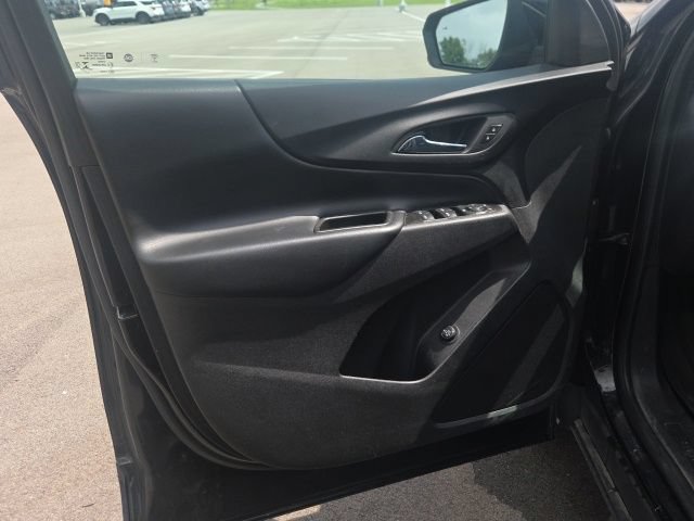 Used 2020 Chevrolet Equinox LT FWD image 24