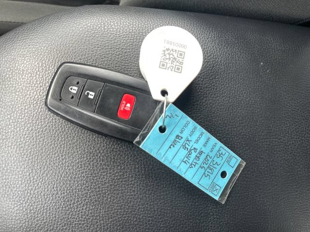 Used 2025 Toyota RAV4 XLE AWD/4WD image 18
