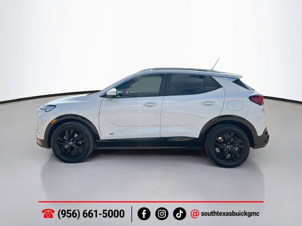 Used 2025 Buick Encore GX Sport Touring w/ Advanced Technology Package FWD image 4