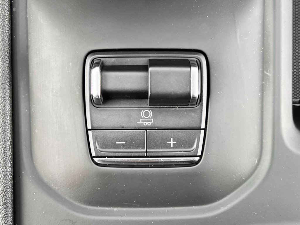 Used 2025 GMC Sierra 1500 AT4 w/ AT4 Preferred Package image 24
