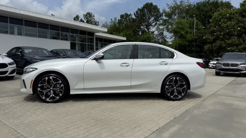 Used 2025 BMW 330i xDrive Sedan w/ Convenience Package AWD/4WD image 3