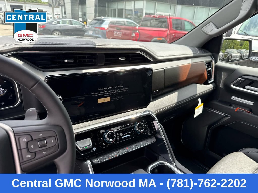 New 2026 GMC Sierra 1500 Denali w/ Denali Reserve Package AWD/4WD image 17