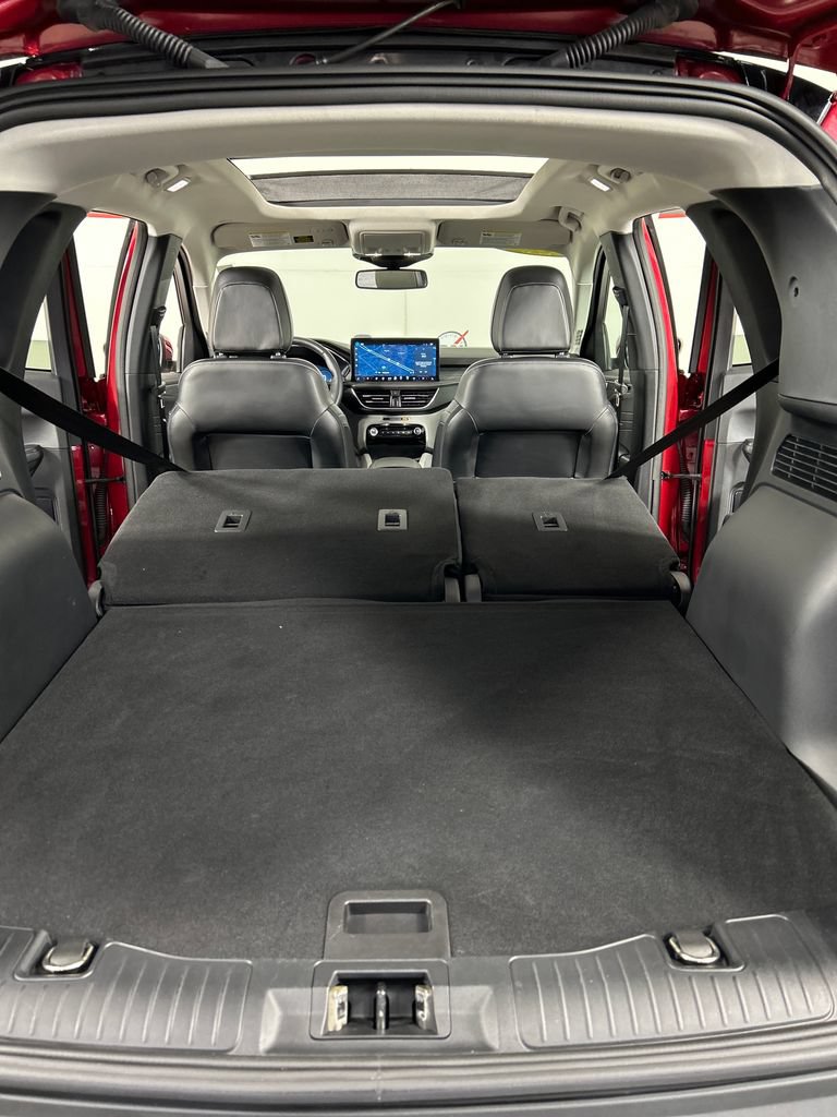 Used 2023 Ford Escape Platinum AWD/4WD image 21
