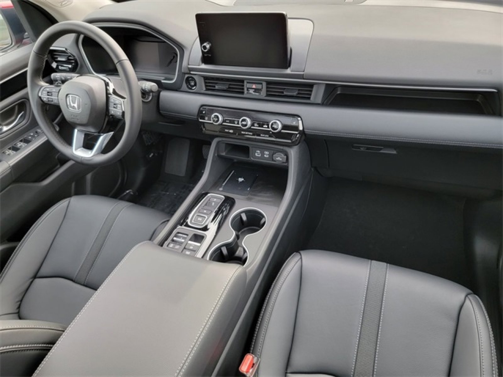 New 2025 Honda Pilot Touring image 19