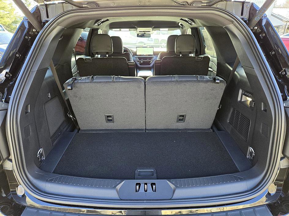 New 2026 Ford Explorer ST image 15