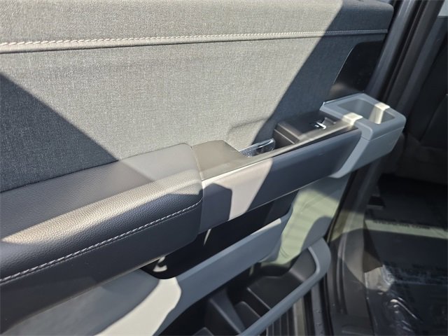 Used 2023 Ford F150 Lightning XLT image 13