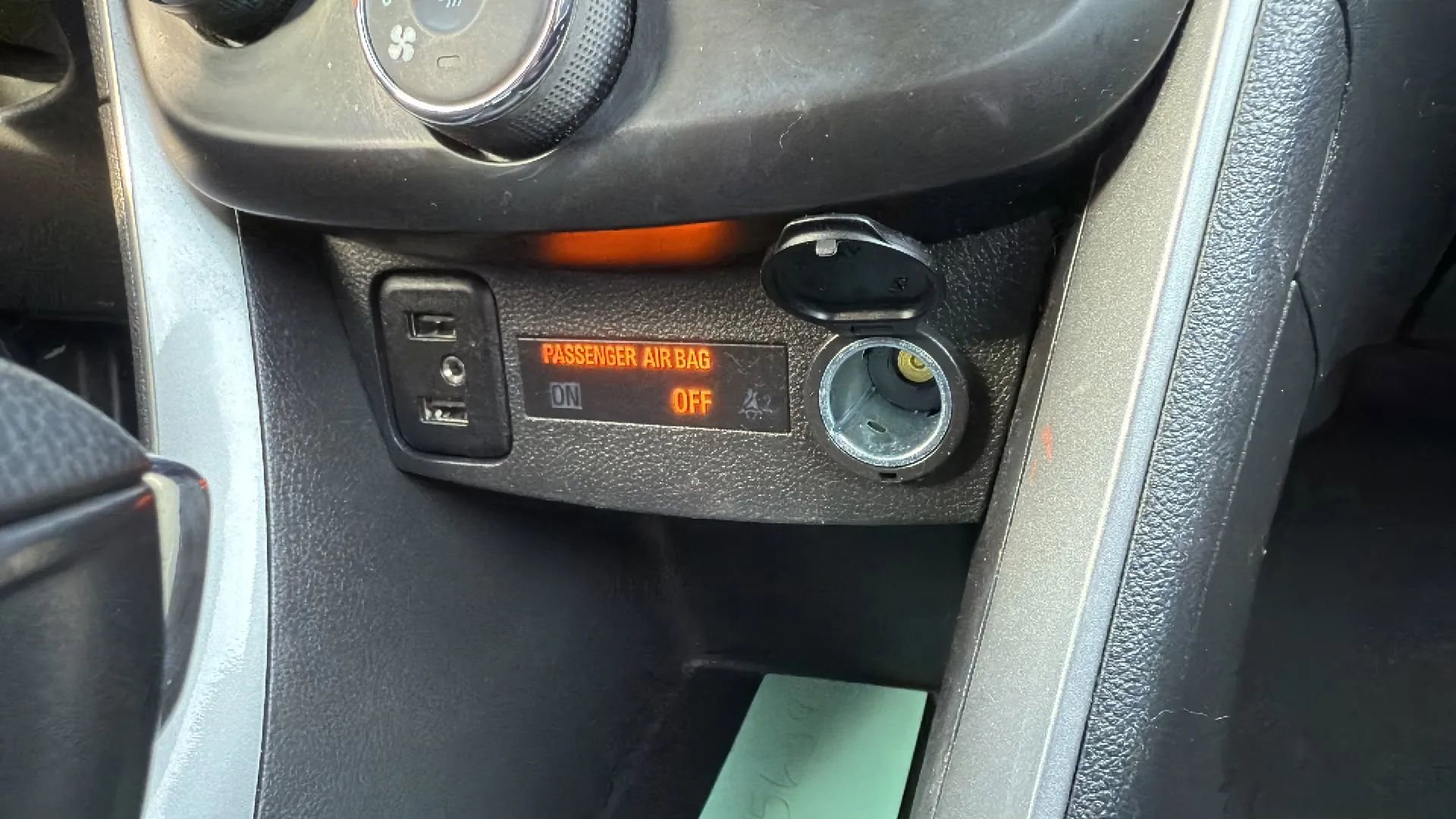 Used 2021 Chevrolet Trax LT w/ Driver Confidence Package image 19