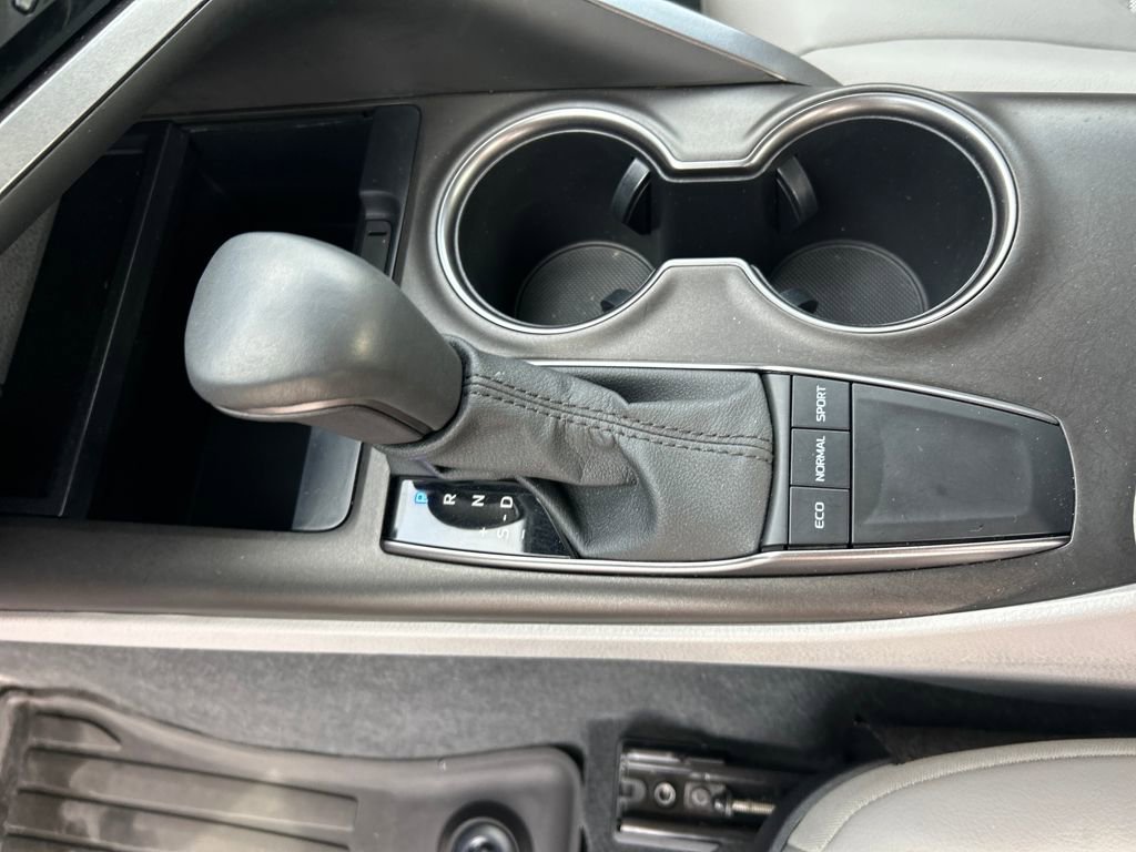 Certified 2023 Toyota Camry SE image 25