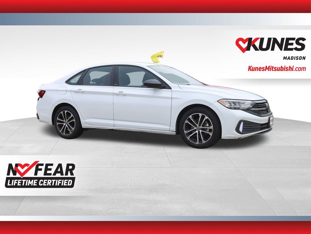 Used 2023 Volkswagen Jetta Sport image 1