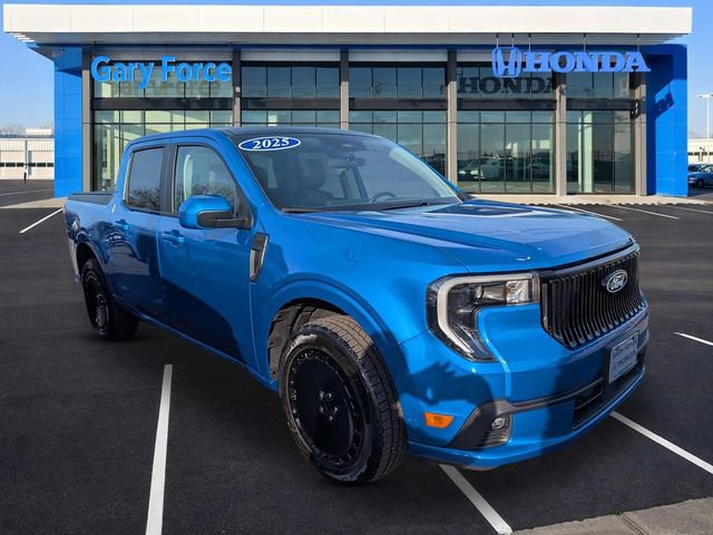 Used 2025 Ford Maverick Lobo AWD/4WD image 1