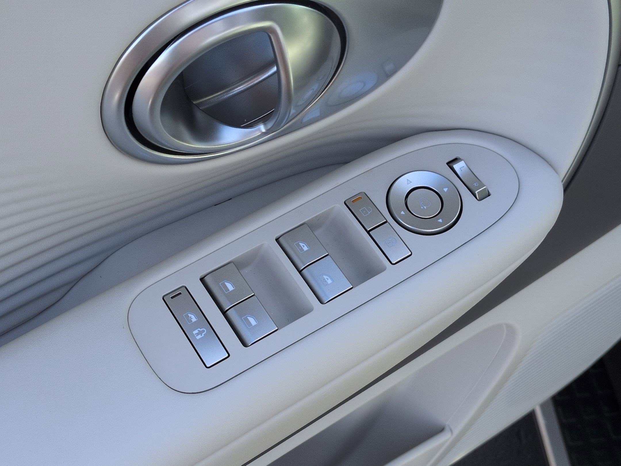 Used 2026 Hyundai Ioniq 9 SEL image 15