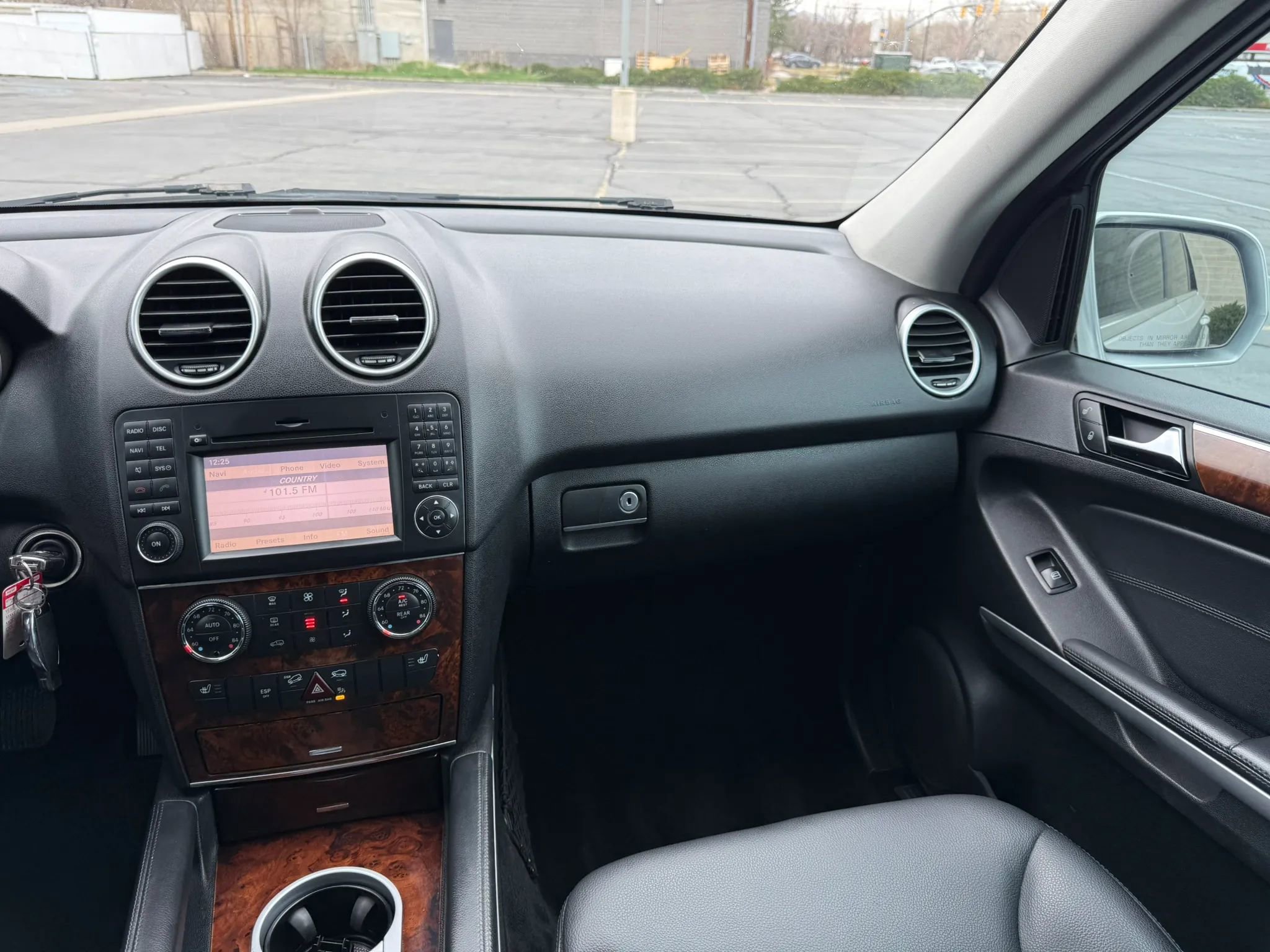 Used 2010 Mercedes-Benz ML 550 4MATIC image 16