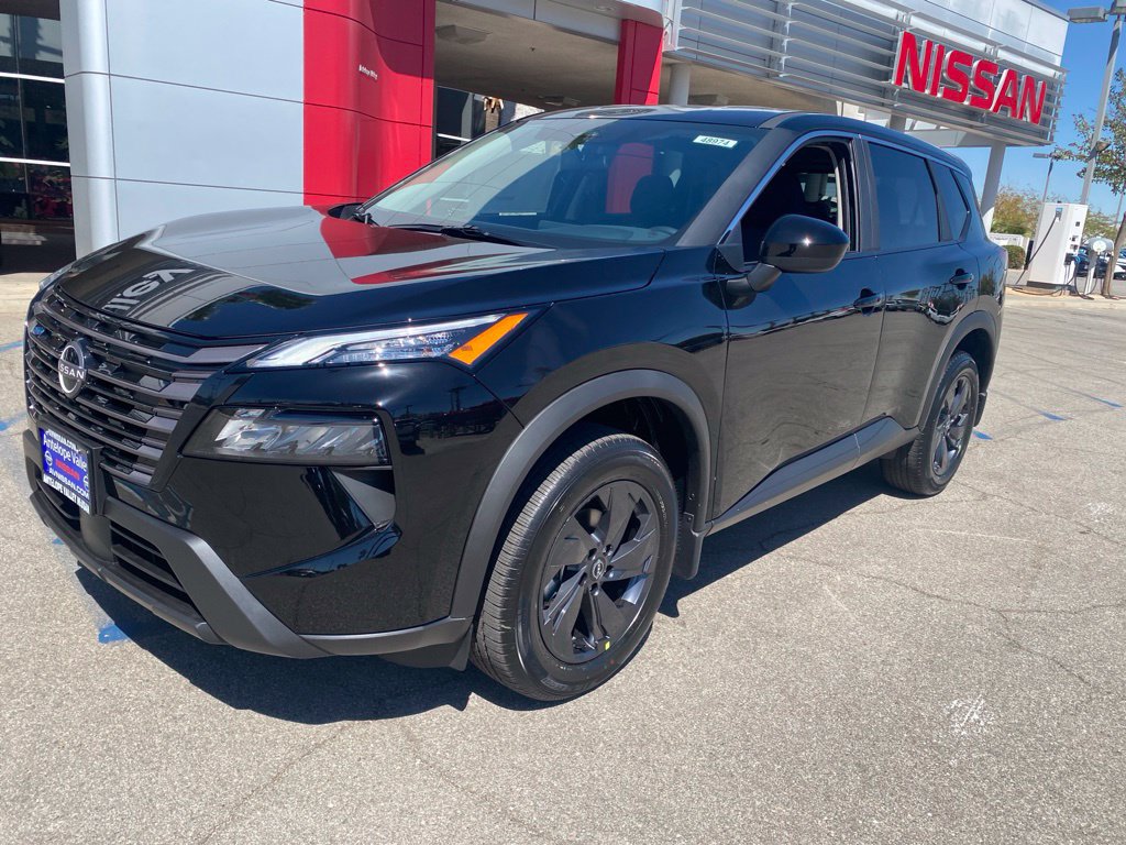 New 2026 Nissan Rogue SV FWD image 3