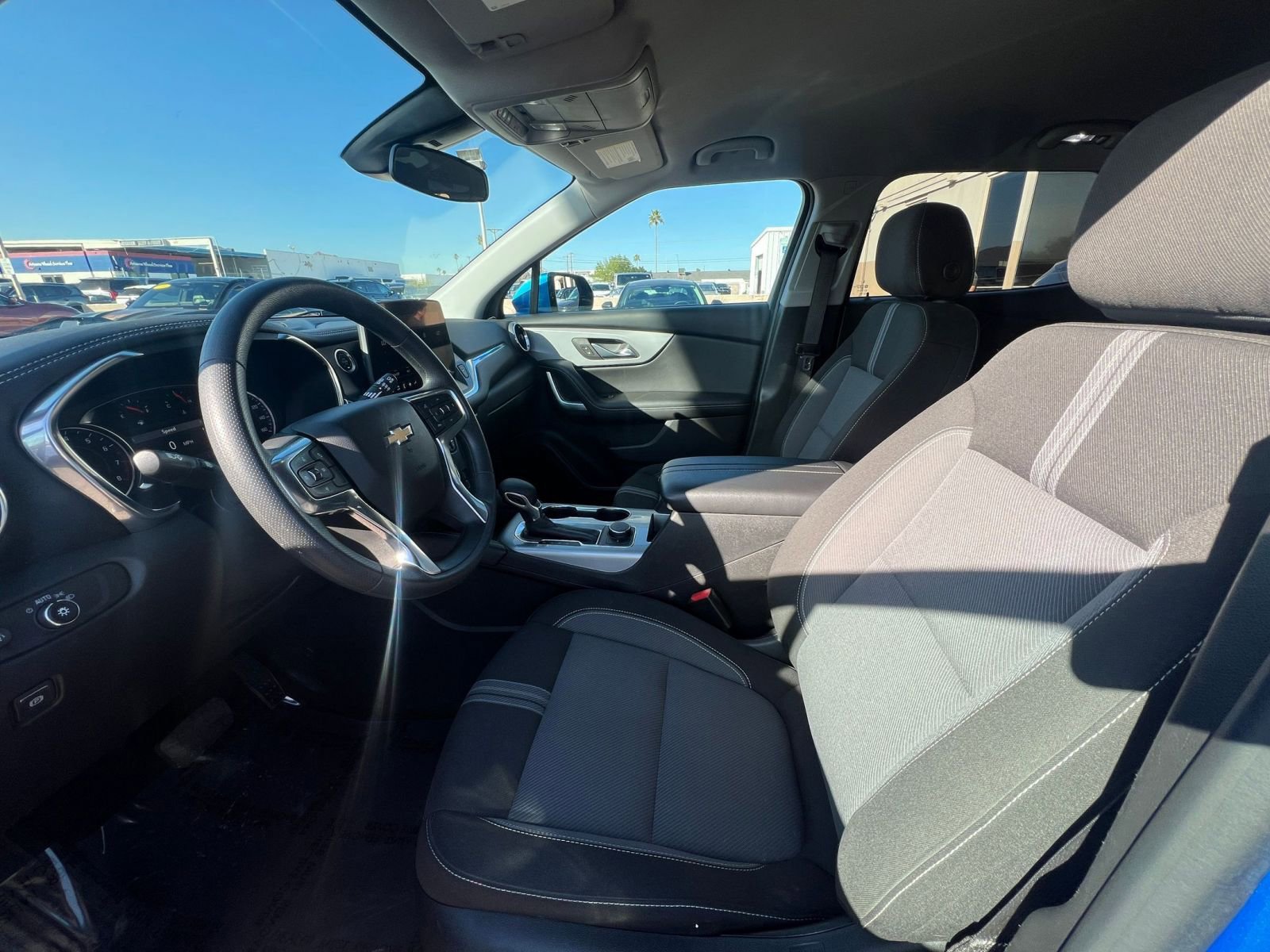 Used 2025 Chevrolet Blazer LT image 27