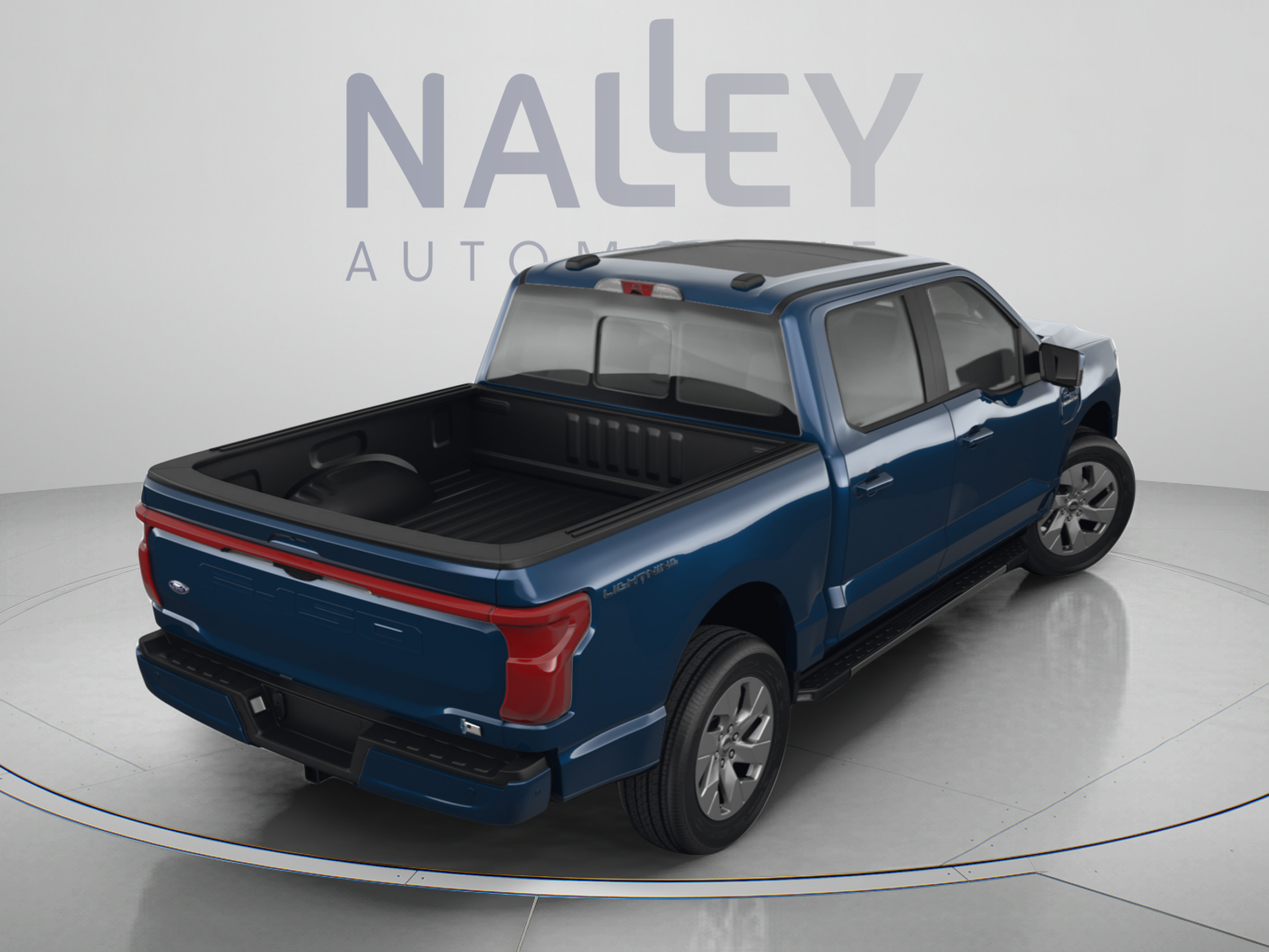 Used 2023 Ford F150 Lightning Lariat AWD/4WD image 8