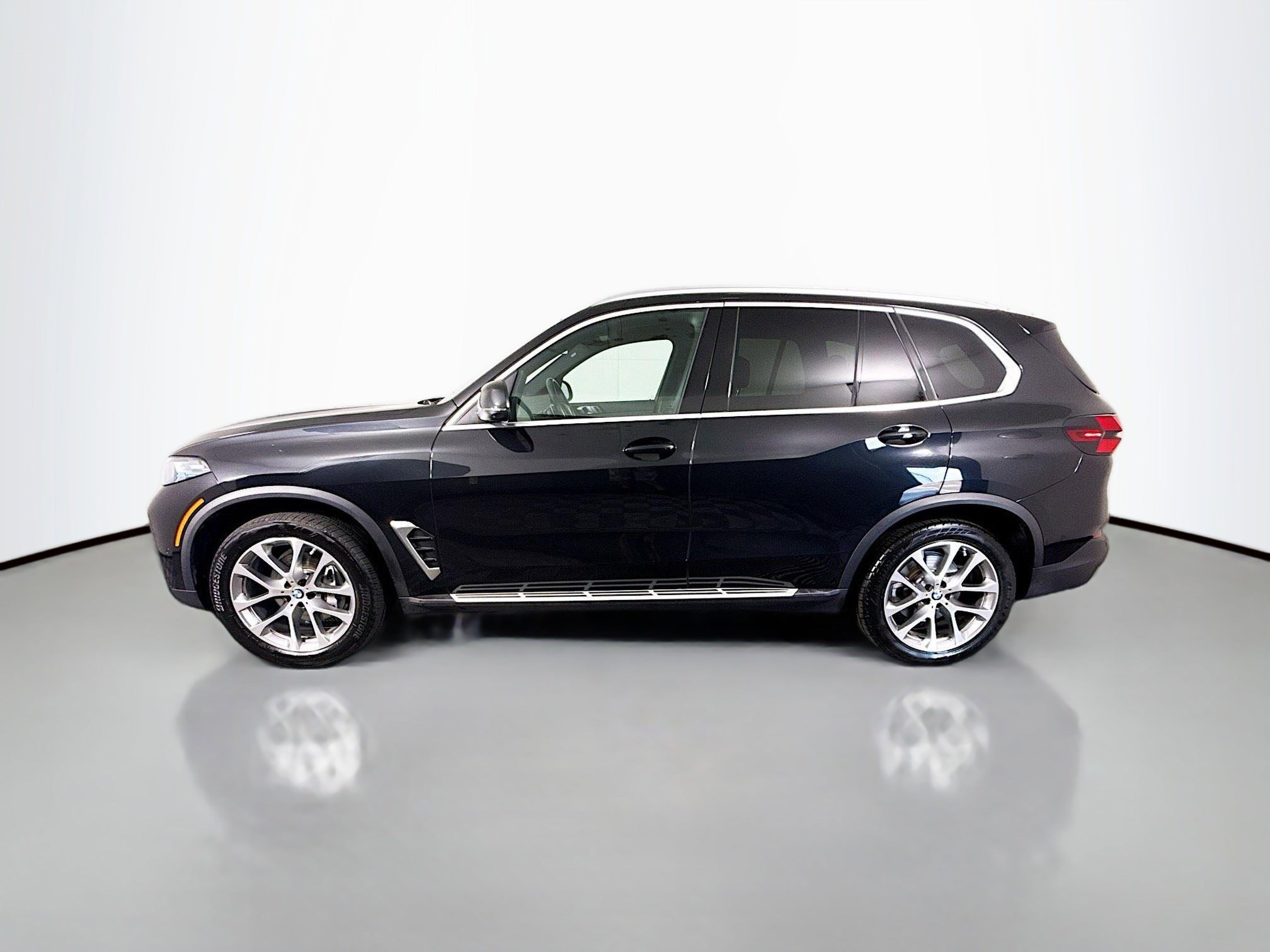 Used 2024 BMW X5 sDrive40i RWD image 4