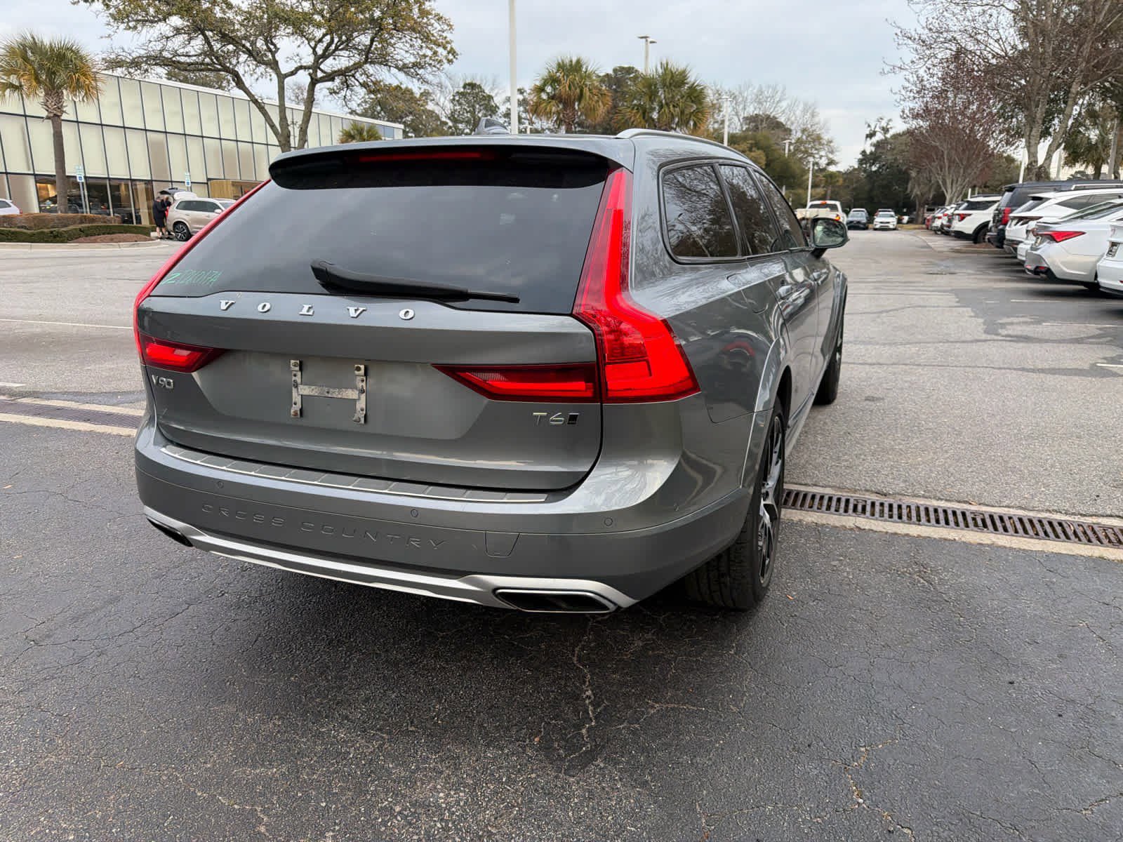 Used 2018 Volvo V90 T6 Cross Country w/ Convenience Package image 15