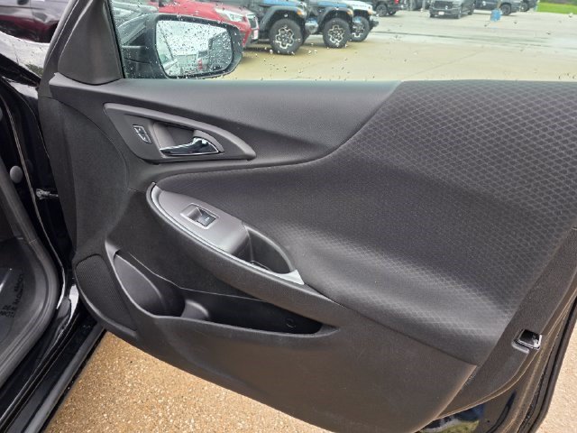 Used 2025 Chevrolet Malibu LT FWD image 15
