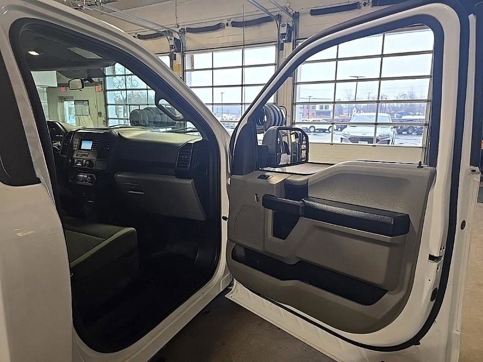 Used 2016 Ford F150 XL w/ Equipment Group 101A Mid image 25