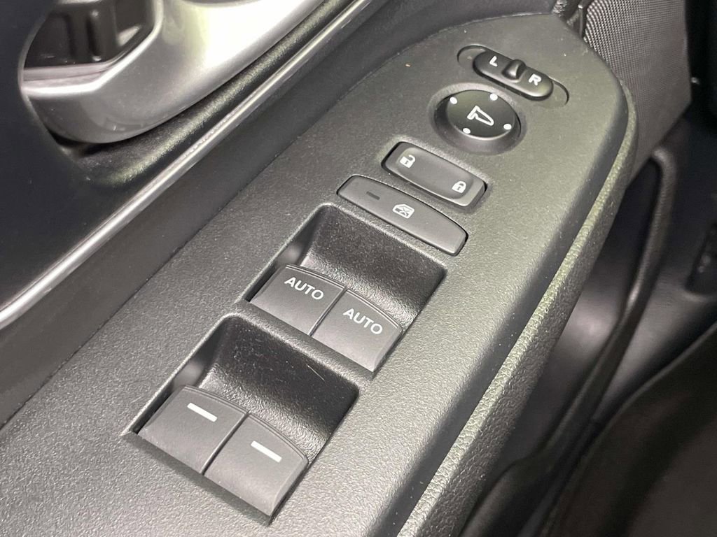 Used 2017 Honda CR-V Touring image 35