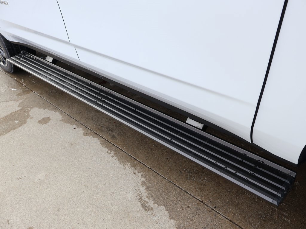 New 2026 Chevrolet Suburban High Country image 10