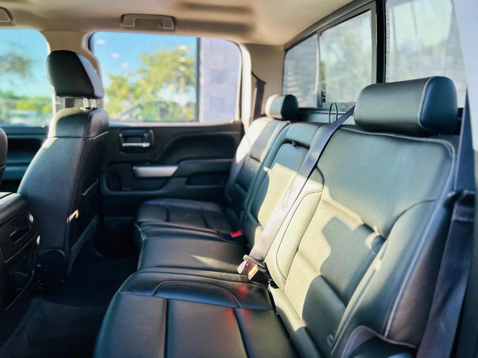 Used 2017 Chevrolet Silverado 1500 LTZ Z71 w/ Midnight Edition AWD/4WD image 17