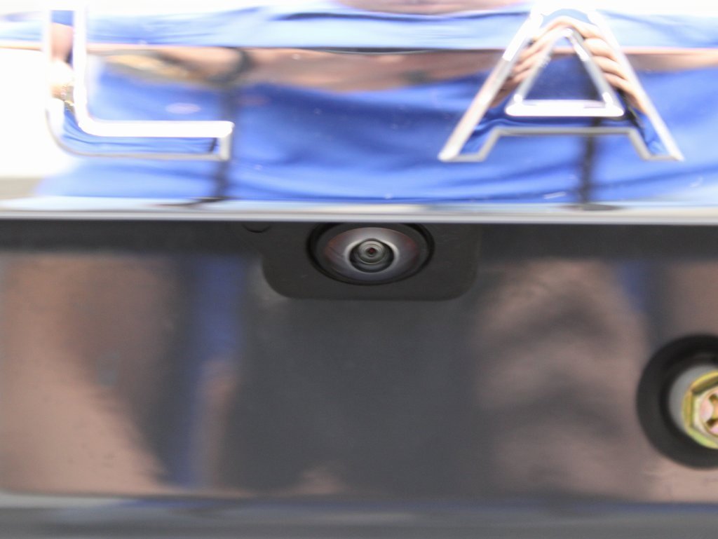 Used 2024 Volkswagen Atlas Cross Sport SEL Premium R-Line image 36