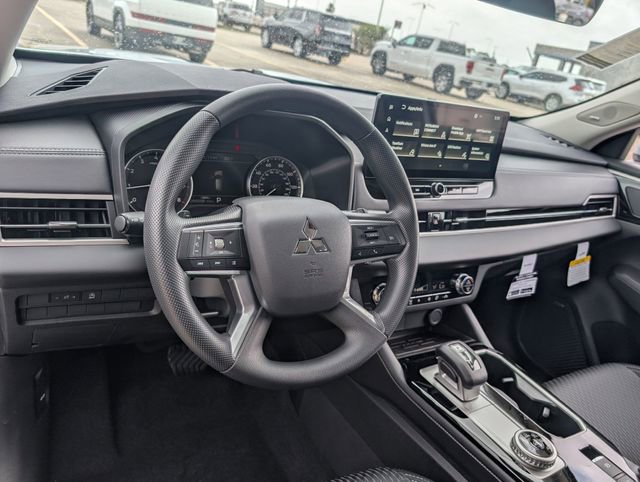 New 2026 Mitsubishi Outlander ES FWD image 12