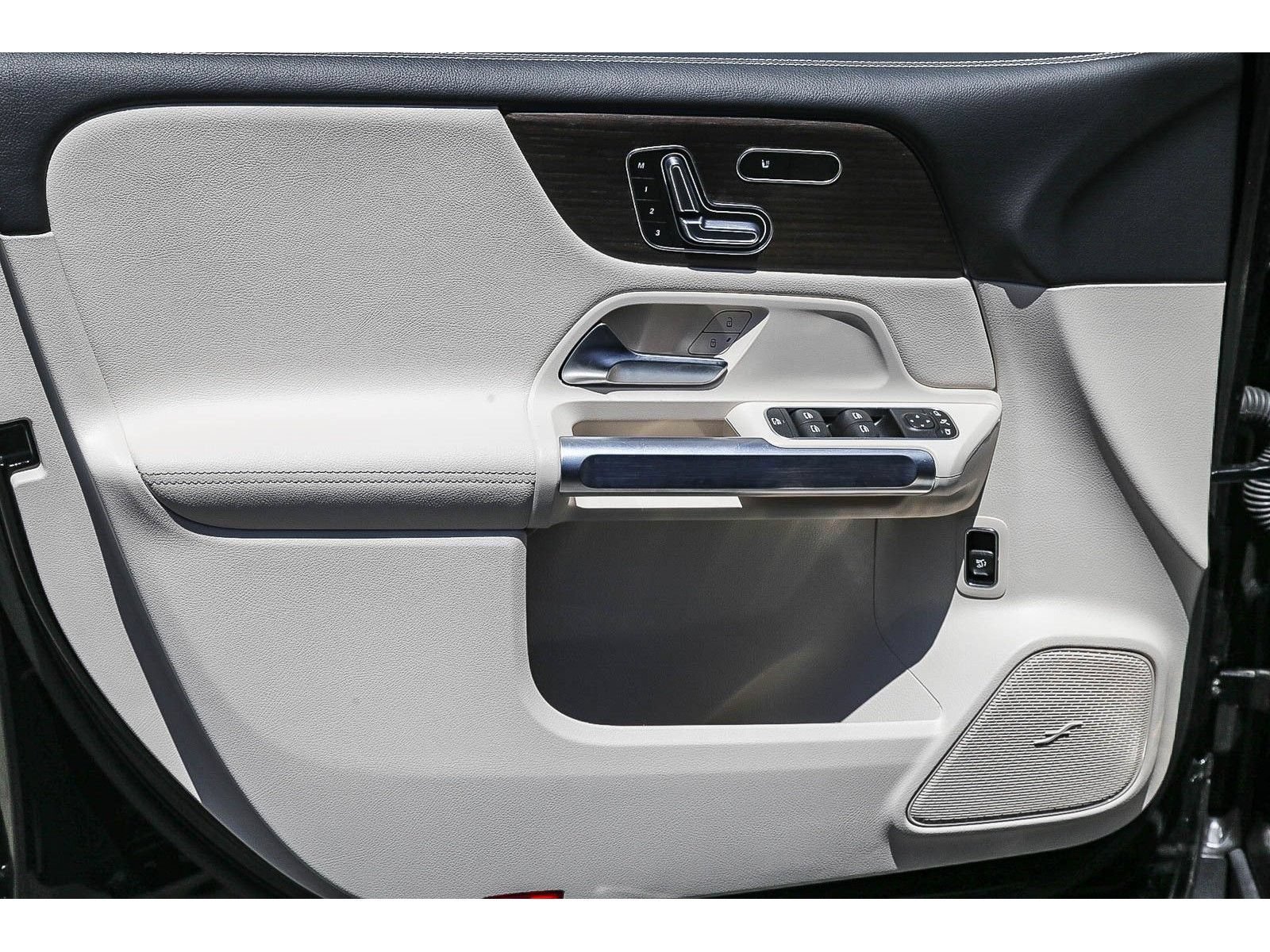 Certified 2026 Mercedes-Benz GLB 250 image 19