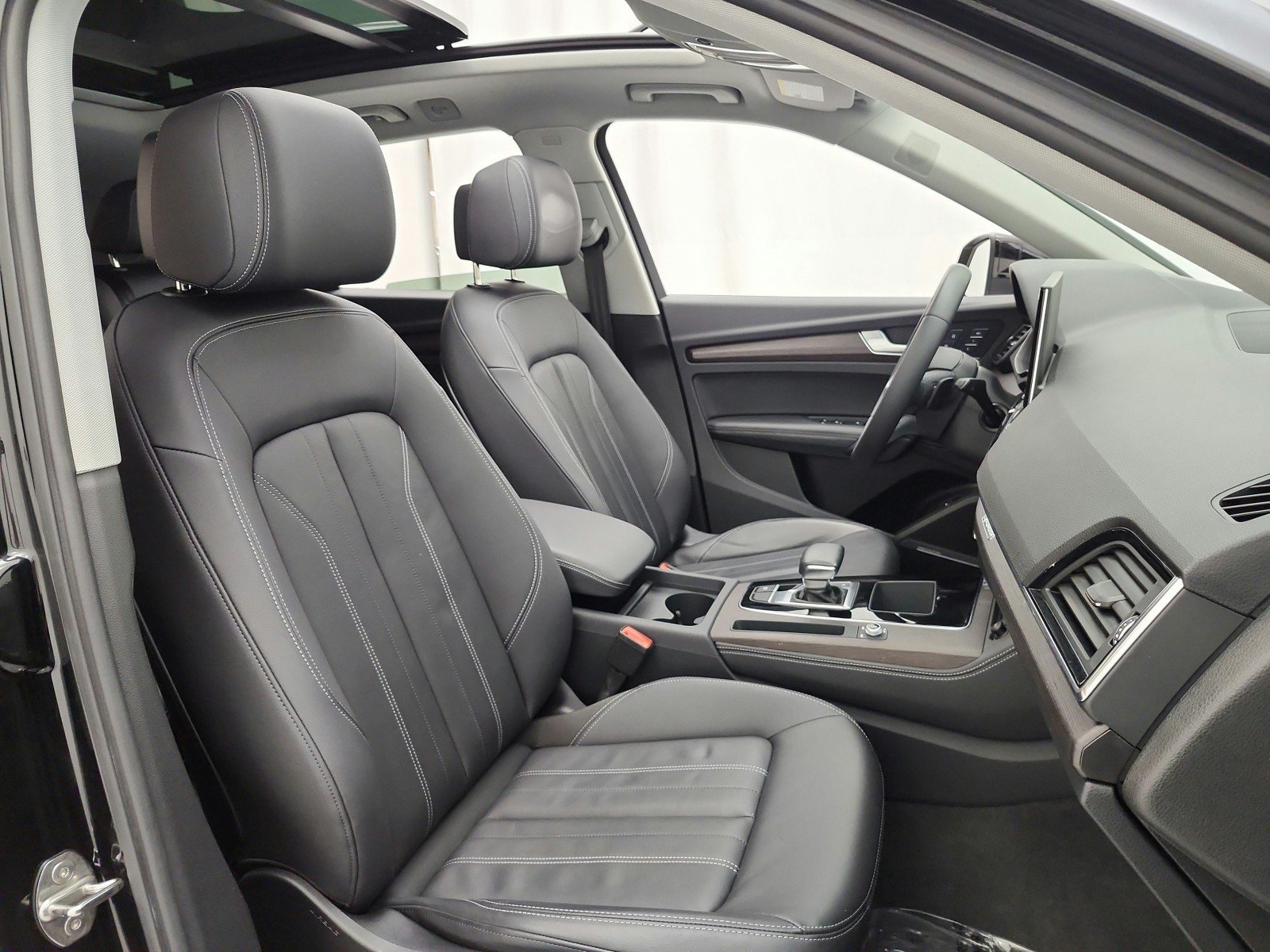 Used 2023 Audi Q5 2.0T Premium Plus w/ Premium Plus Package AWD/4WD image 20
