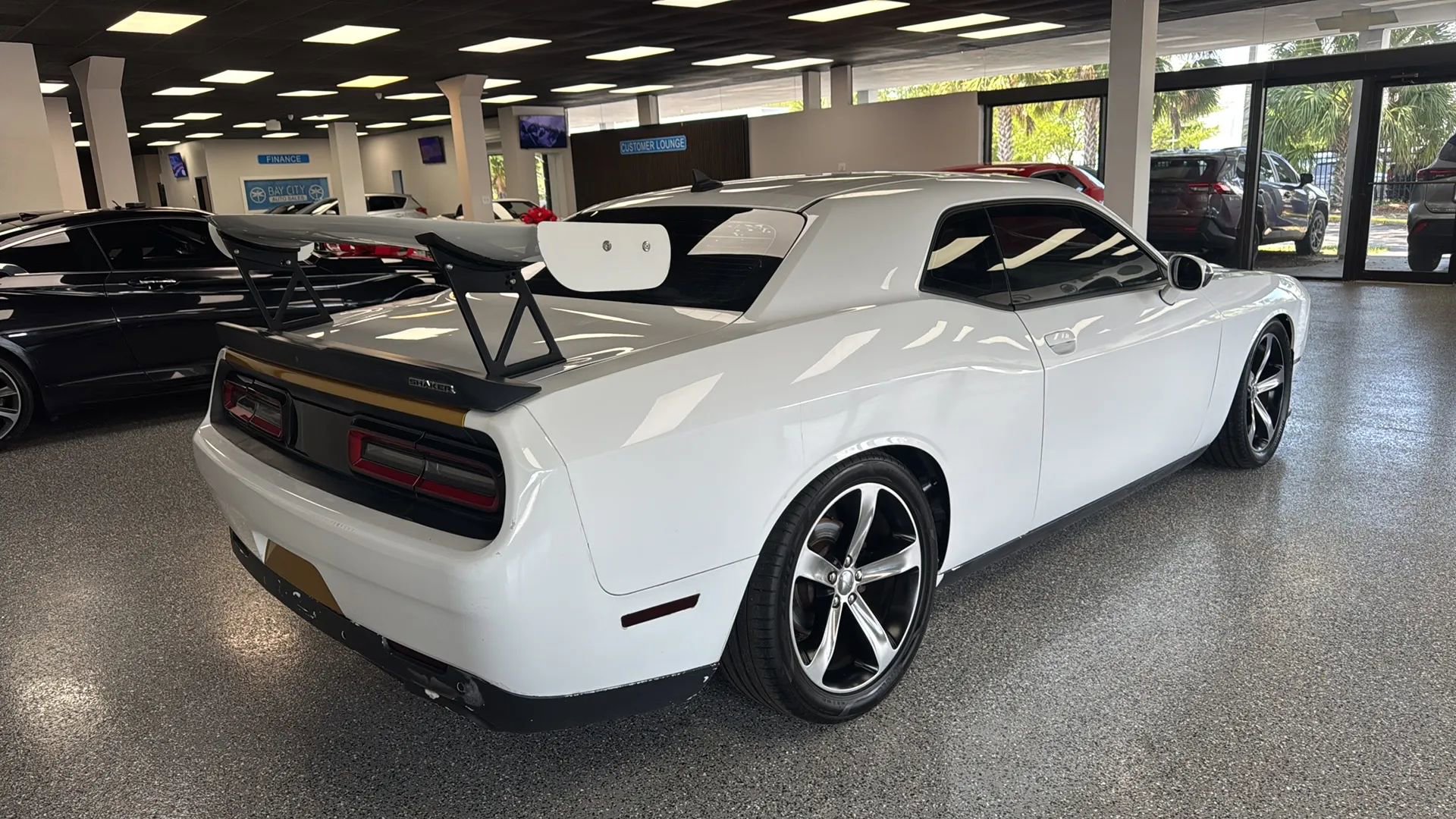 Used 2015 Dodge Challenger R/T Plus RWD image 4