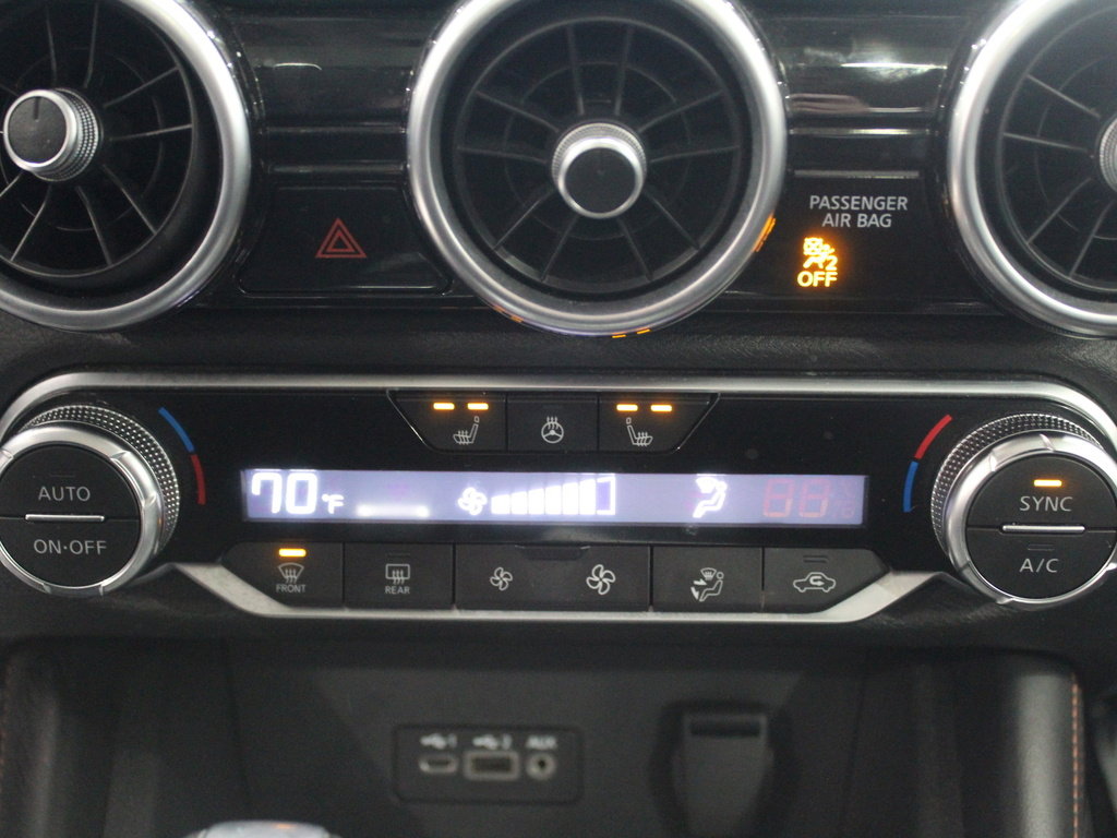 Used 2022 Nissan Sentra SR w/ SR Premium Package image 29