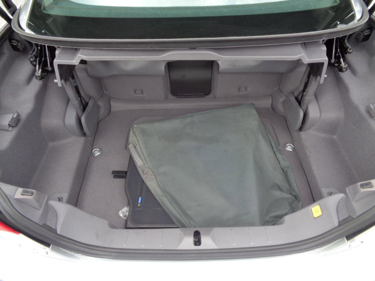 Used 2011 Volvo C70 T5 w/ Convenience Pkg FWD image 33