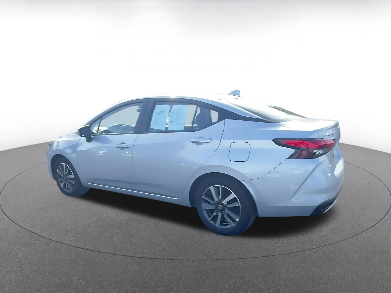 Used 2025 Nissan Versa SV image 10