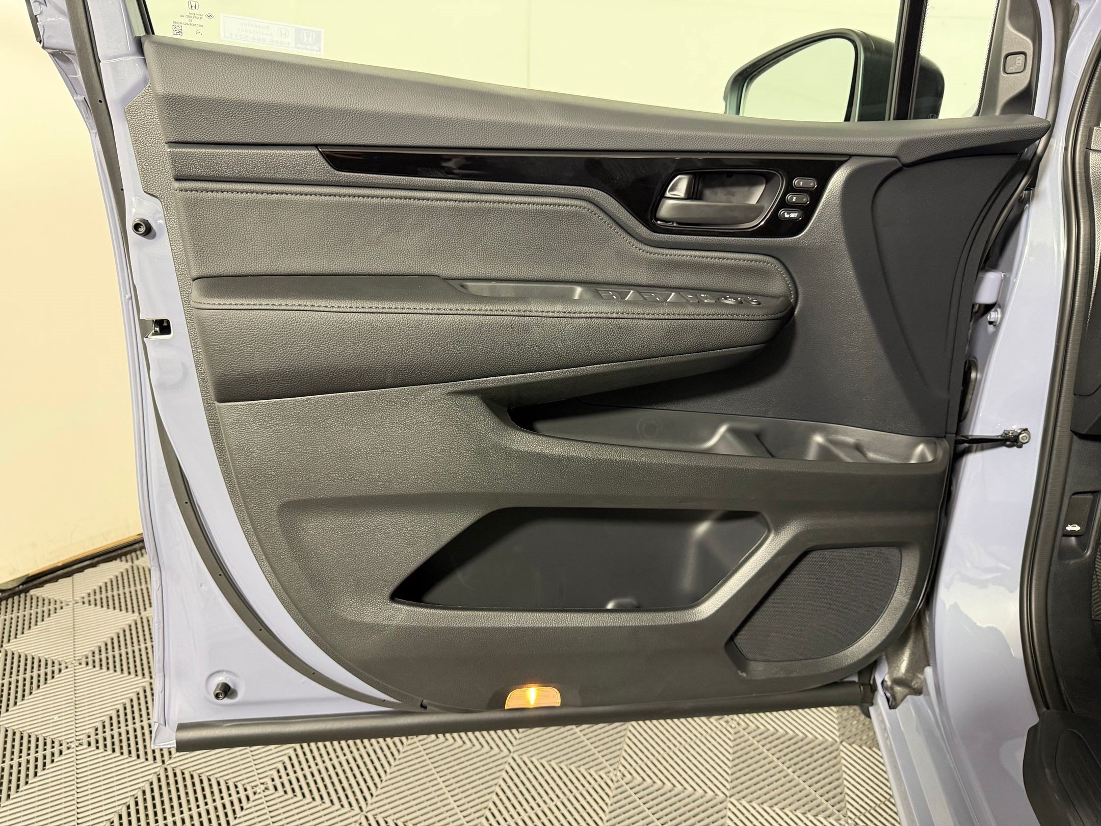 New 2027 Honda Odyssey Touring image 11