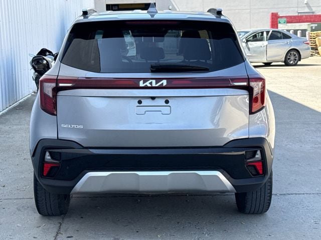 Used 2024 Kia Seltos S image 5
