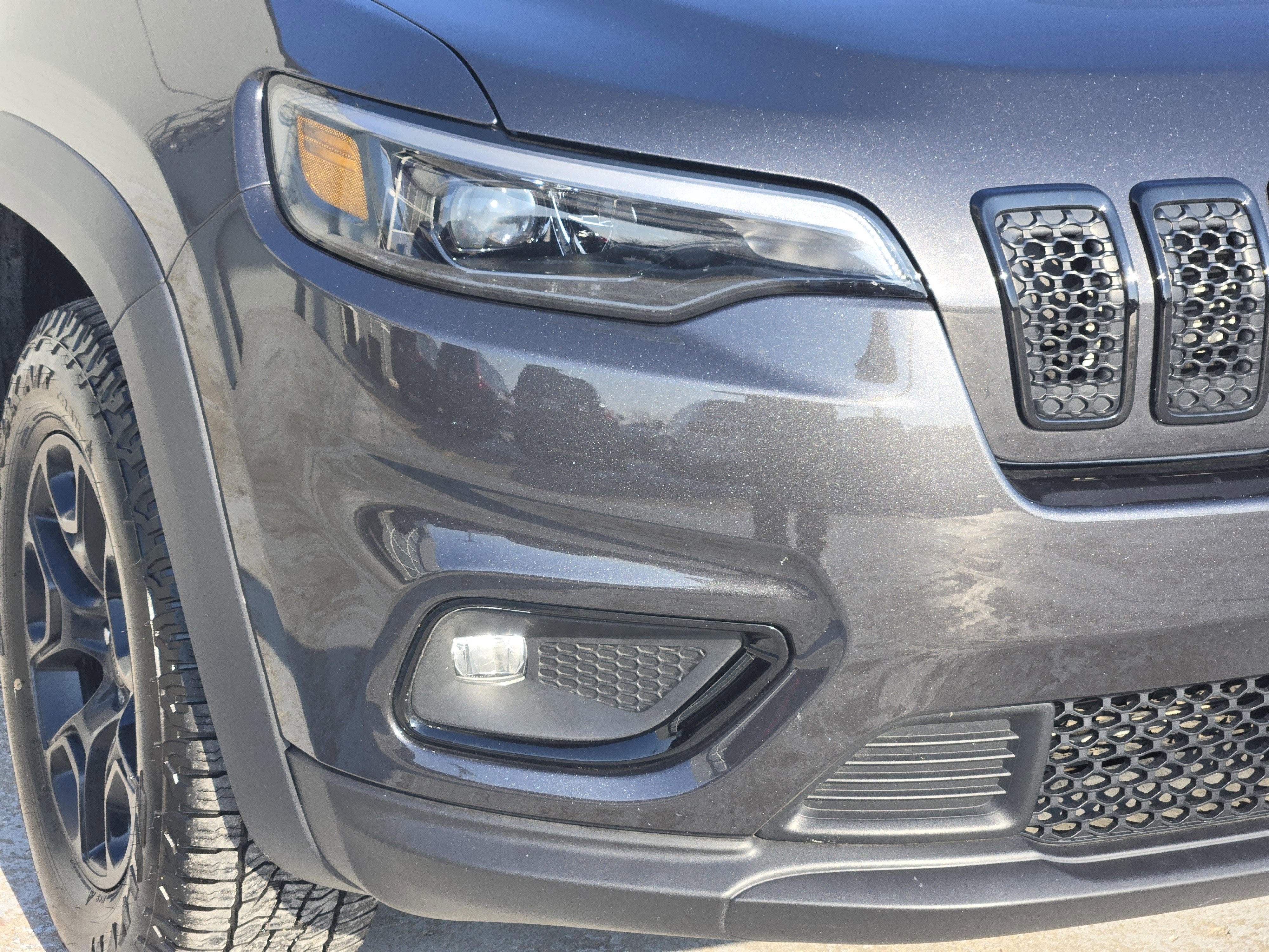 Used 2022 Jeep Cherokee Latitude image 10