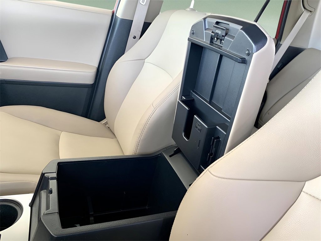 Used 2022 Toyota 4Runner SR5 Premium image 41