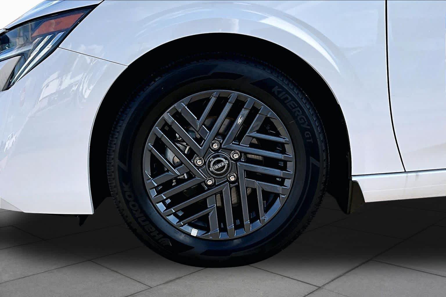 Certified 2026 Nissan Sentra SV w/ SV Convenience Package FWD image 11