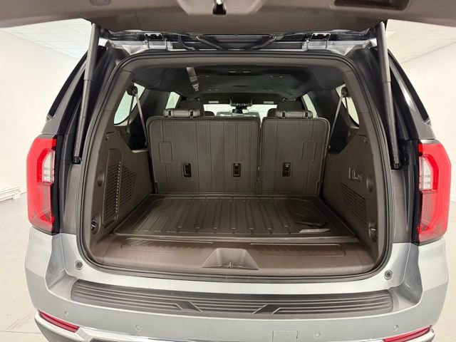 New 2026 GMC Yukon XL Elevation w/ LPO, Floor Liner Package image 8