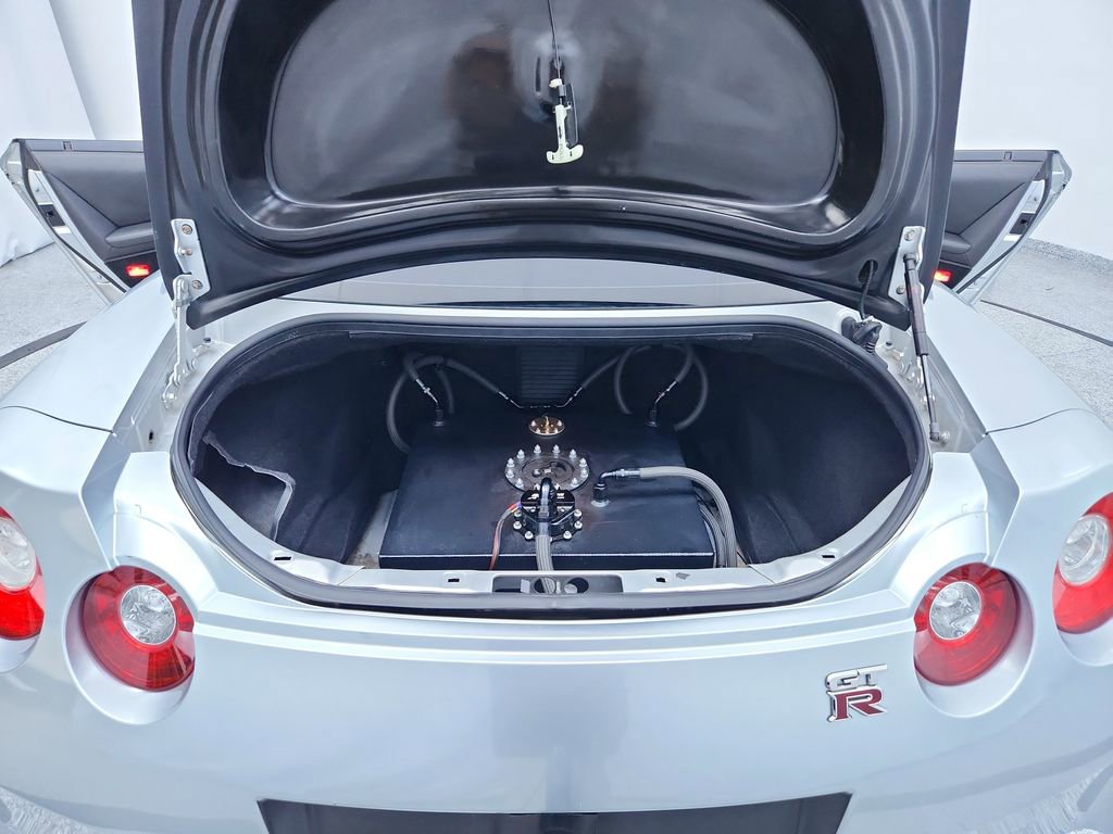 Used 2010 Nissan GT-R Premium AWD/4WD image 27