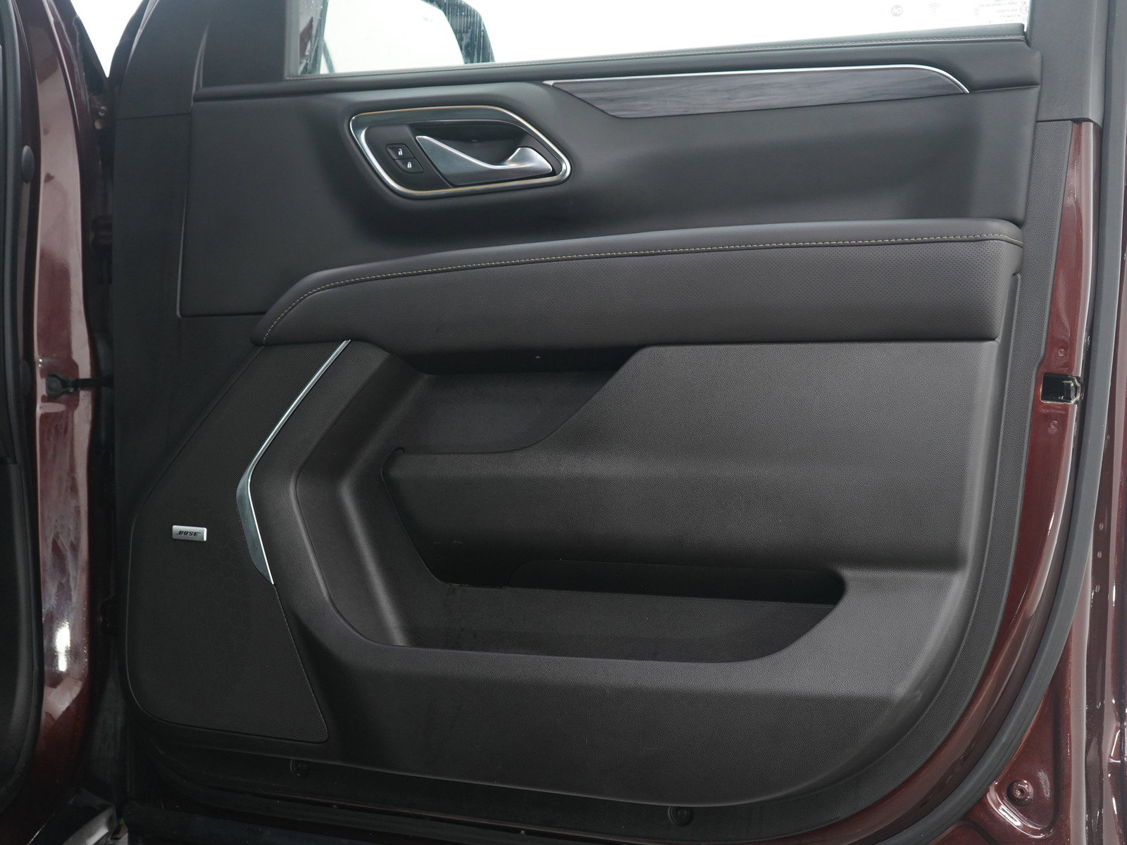 Used 2022 GMC Yukon XL SLT w/ SLT Luxury Package image 9