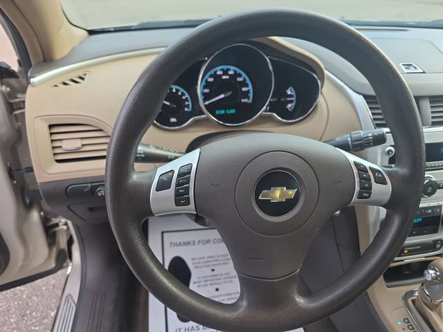 Used 2009 Chevrolet Malibu Hybrid FWD image 14