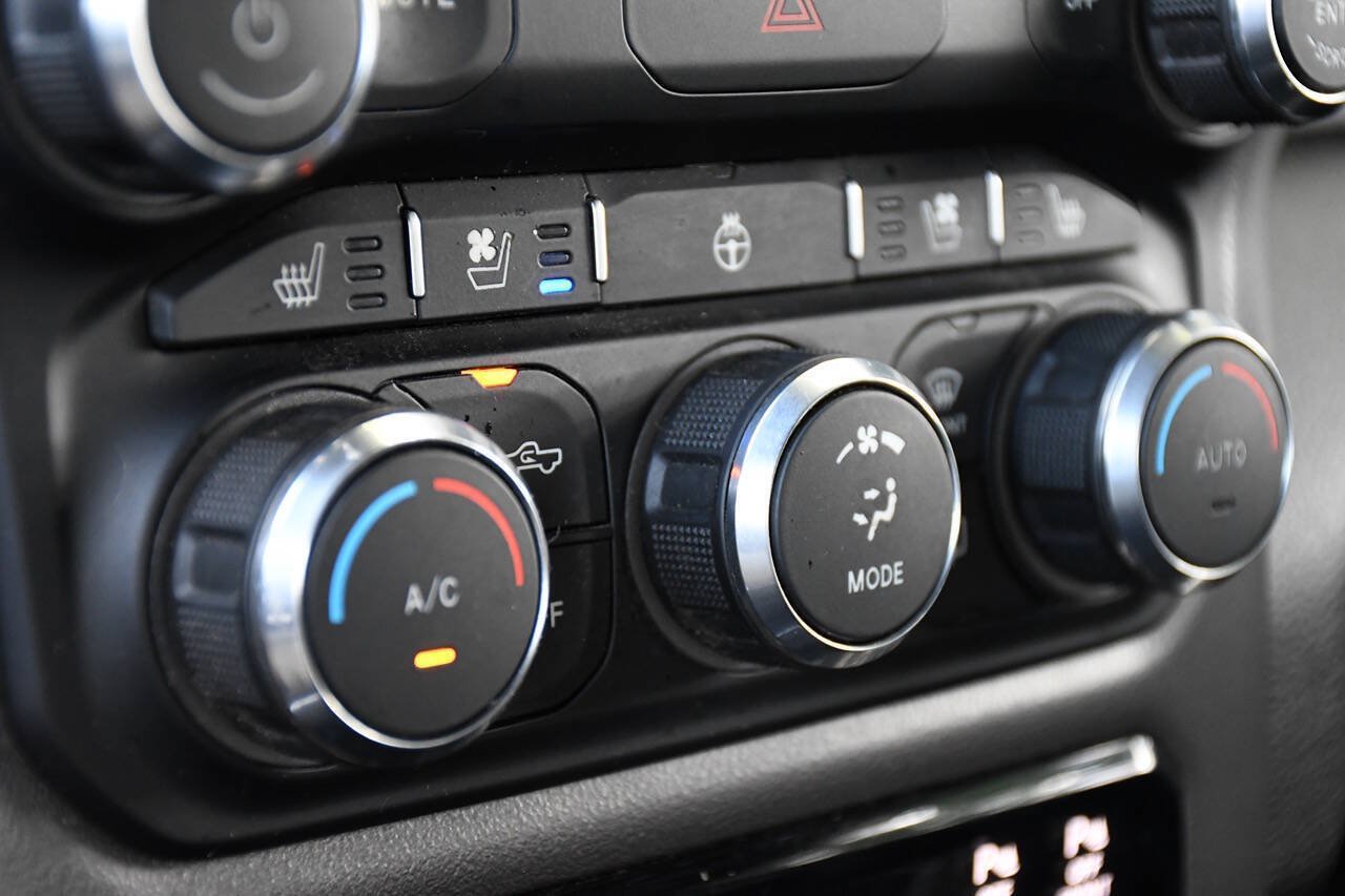 Used 2020 RAM 1500 Laramie w/ Sport Appearance Package AWD/4WD image 38