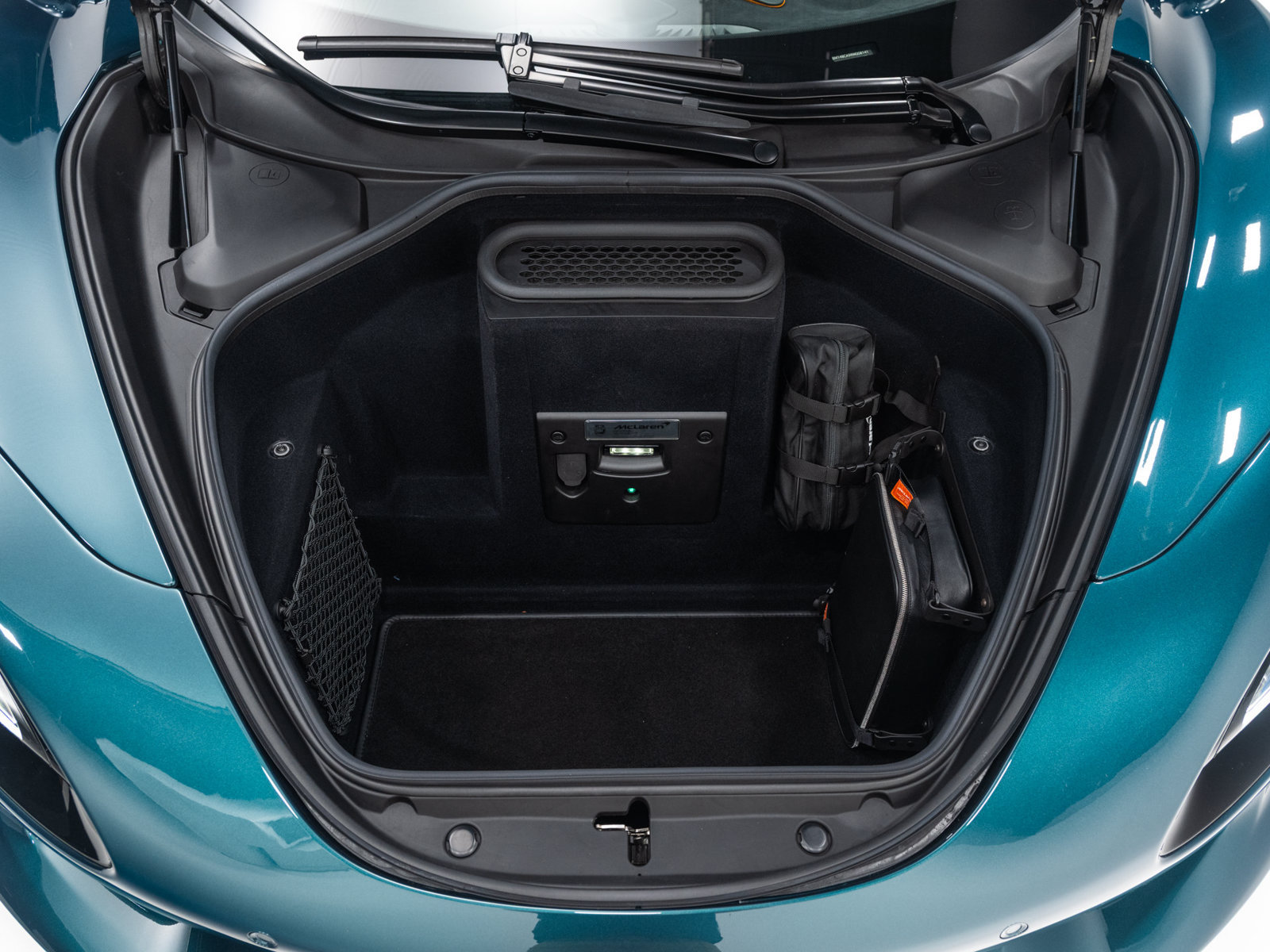Used 2024 McLaren 750S Spider RWD image 49