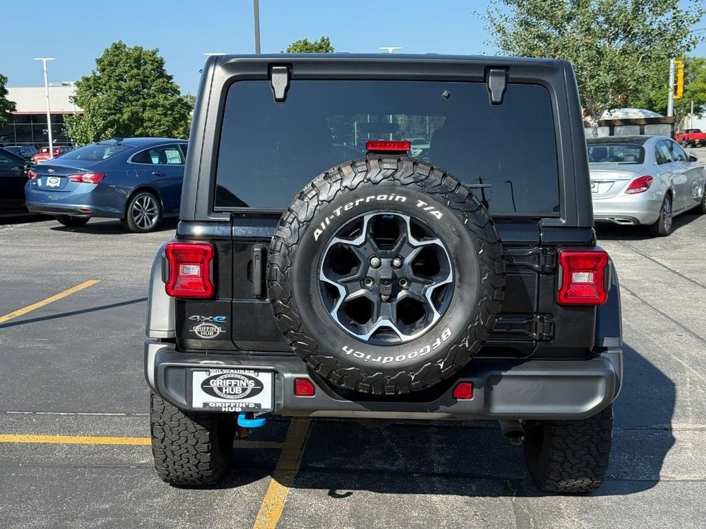 Used 2022 Jeep Wrangler Unlimited Rubicon 4xe w/ Cold Weather Group AWD/4WD image 4