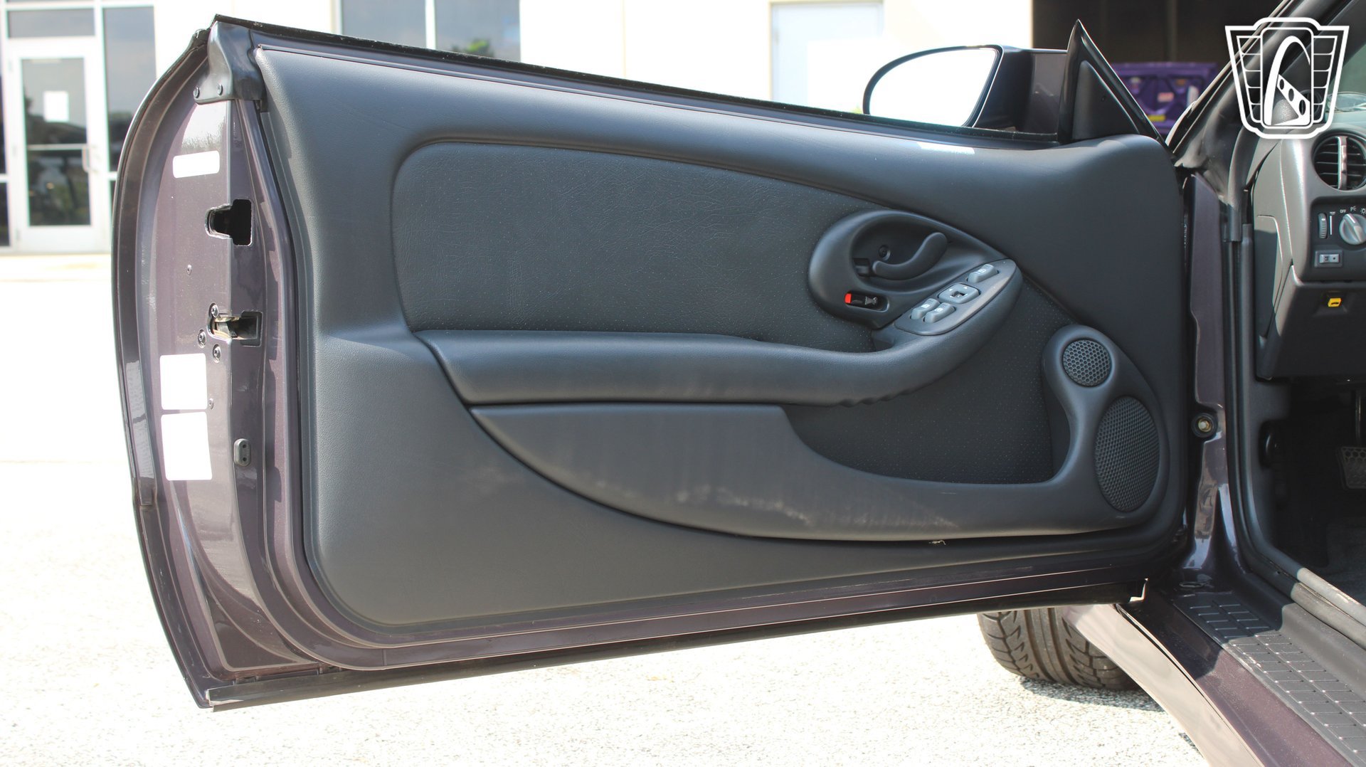 Used 1994 Pontiac Firebird Trans Am RWD image 11